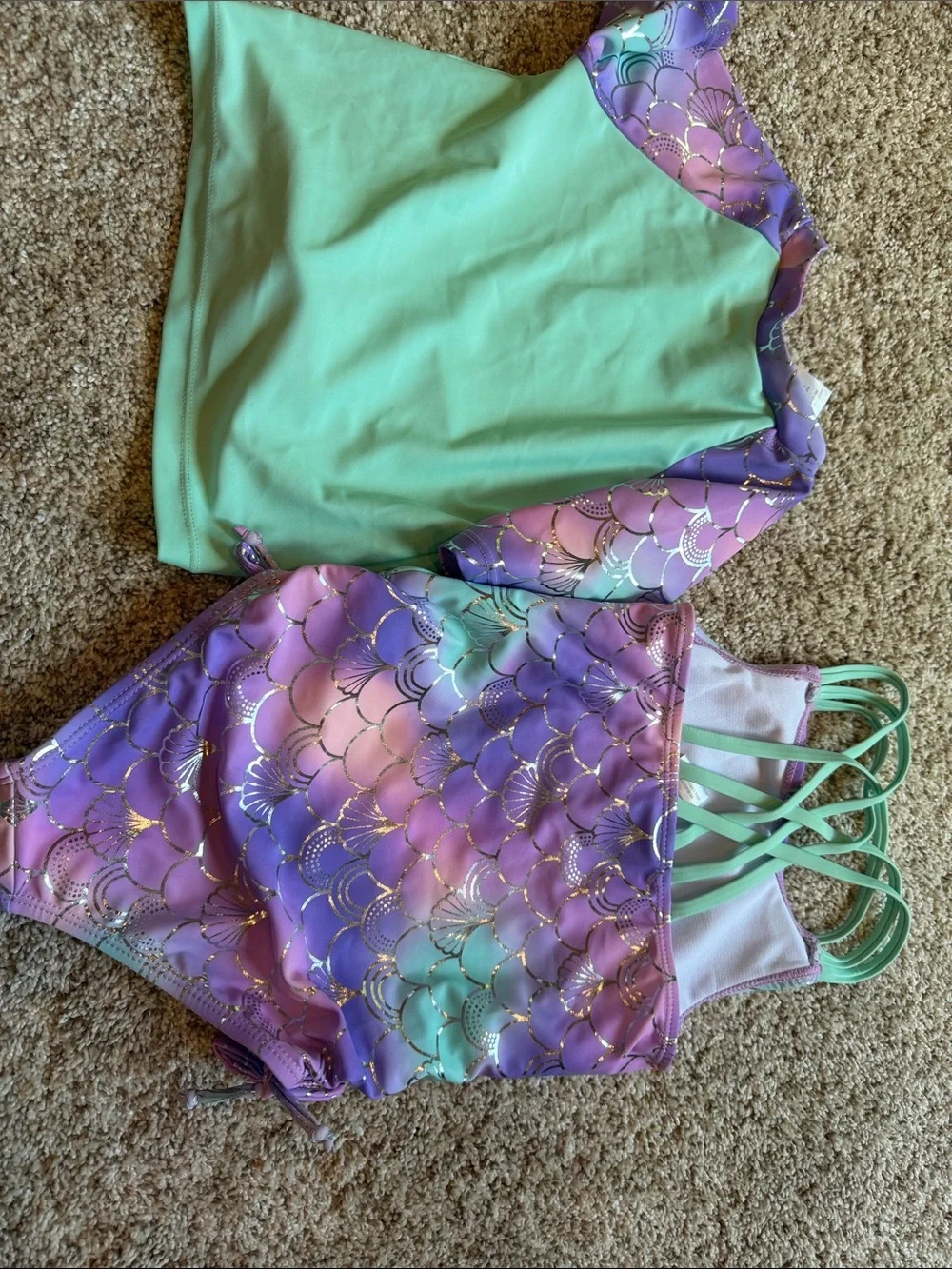 Toddler girl 4T - Mermaid One-Piece Swimsuit with short sleeved Rash Guard.